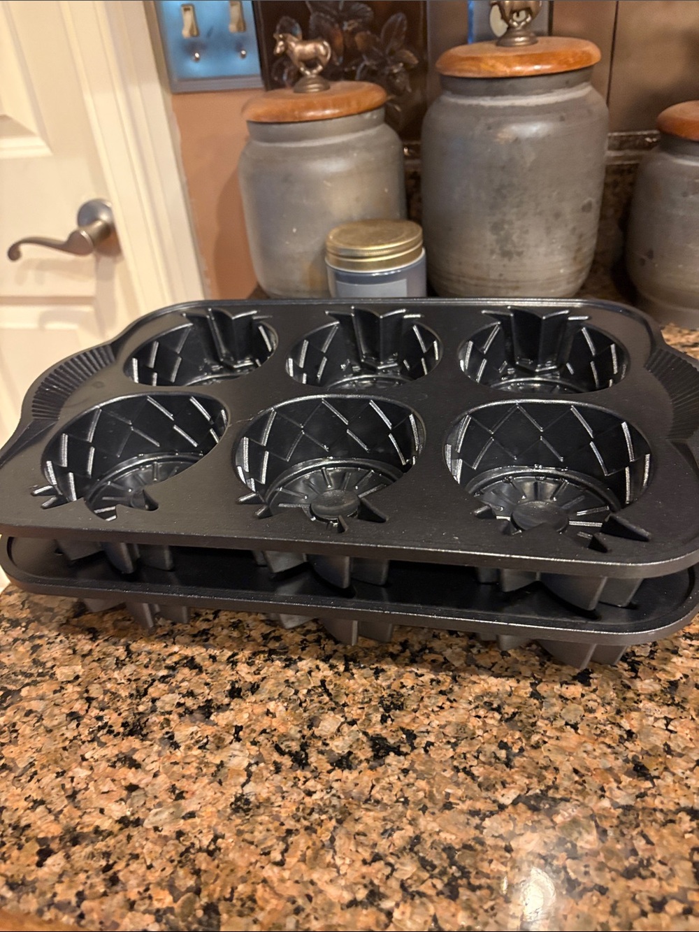 Nordic Ware Mini Pineapple Upside Down Cake Pan Platinum Collection - Picture 4 of 4